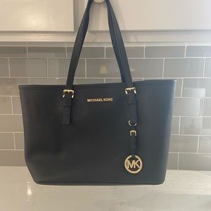 Michael Kors authentic small shoulder bag